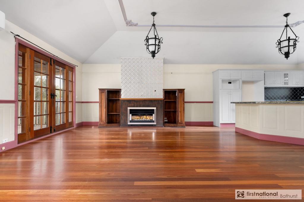 262 Peel St, Bathurst, NSW 2795