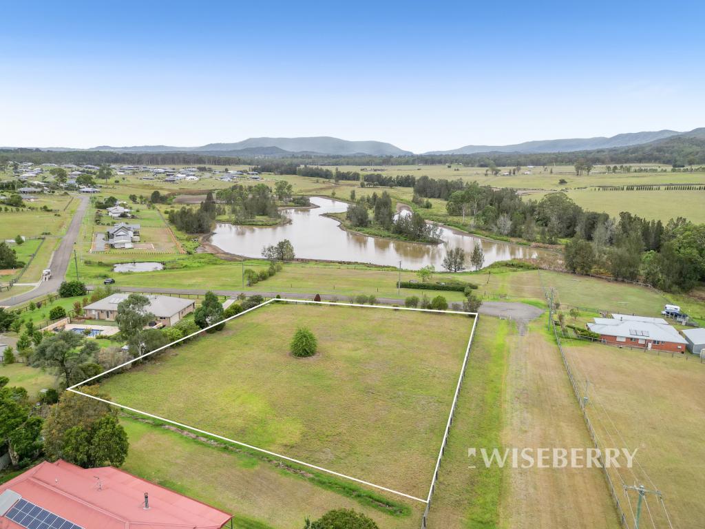 4 Second Ave, Millfield, NSW 2325