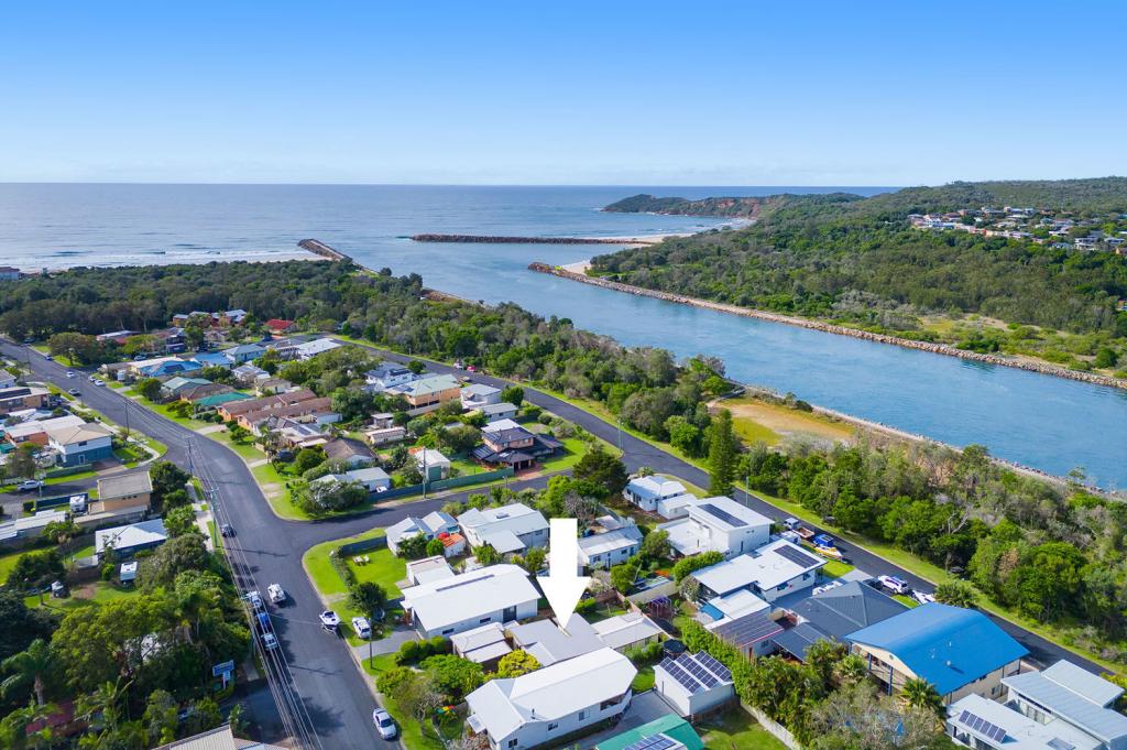 12 The Parade, North Haven, NSW 2443