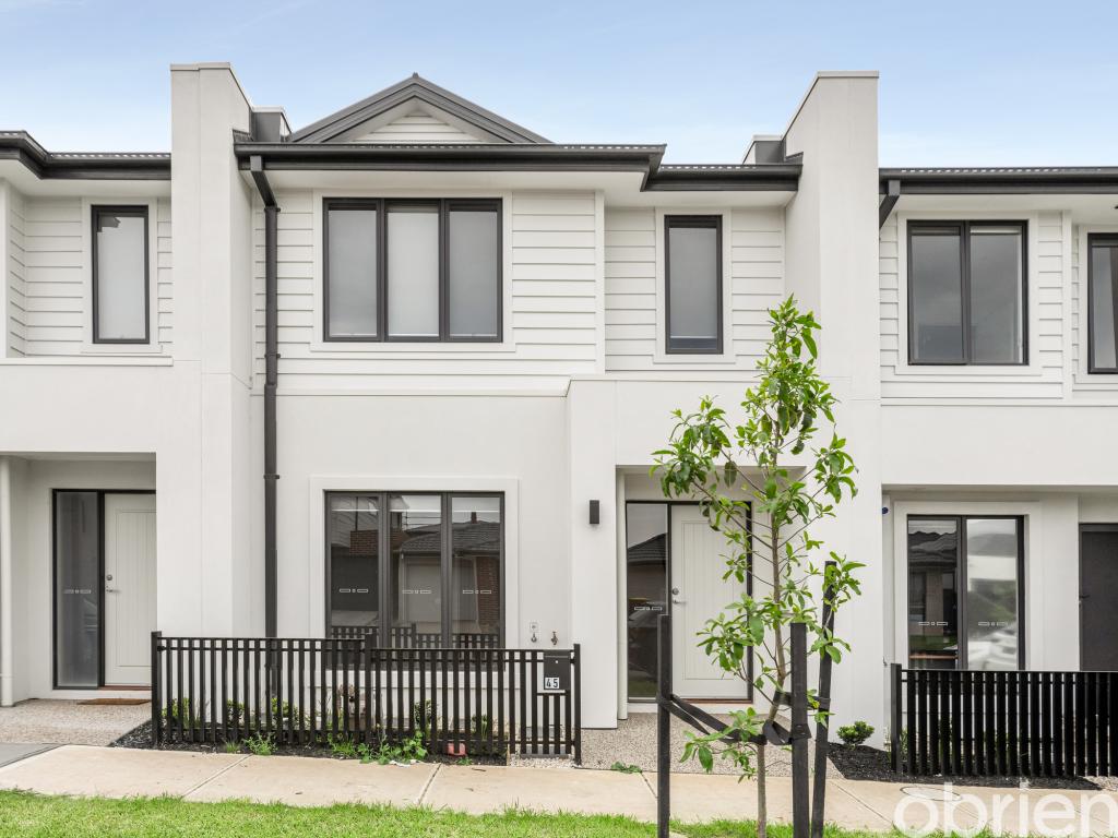 45 Tomatina Way, Berwick, VIC 3806