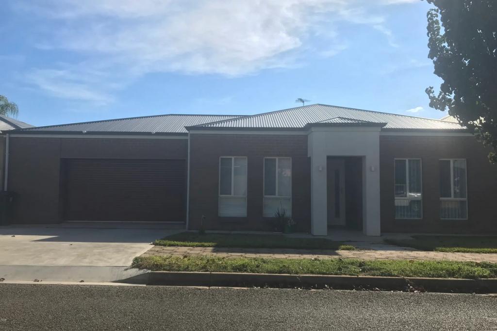 26 Hillburn Ave, Windsor Gardens, SA 5087