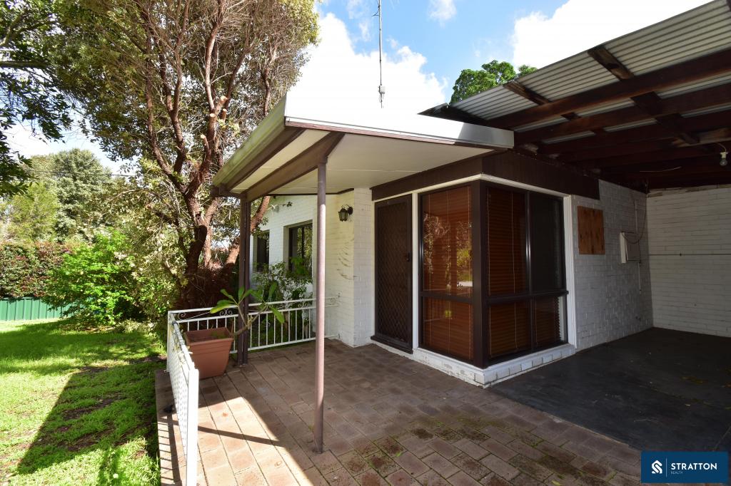 16 Steve St, Kelmscott, WA 6111