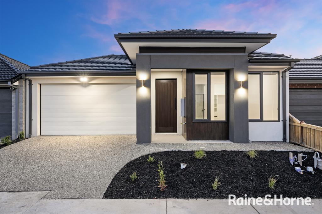 39 HORVATH BVD, OFFICER, VIC 3809