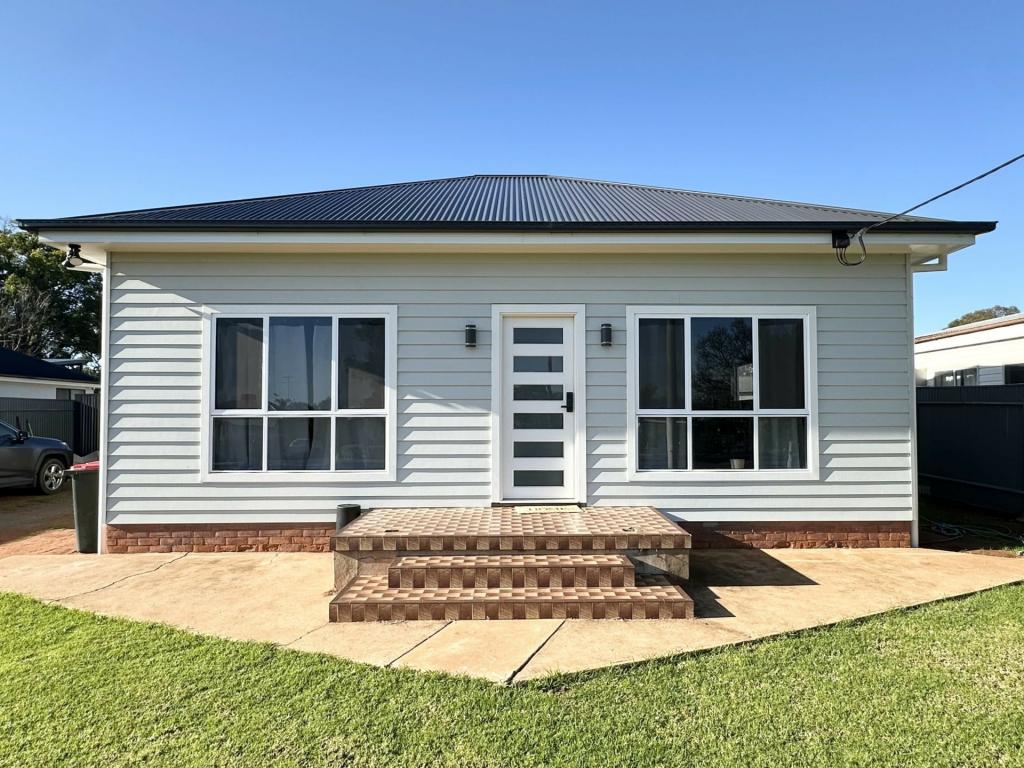 41 Merrigal St, Griffith, NSW 2680