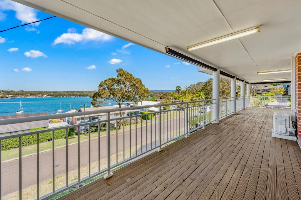 77 Alkrington Ave, Fishing Point, NSW 2283