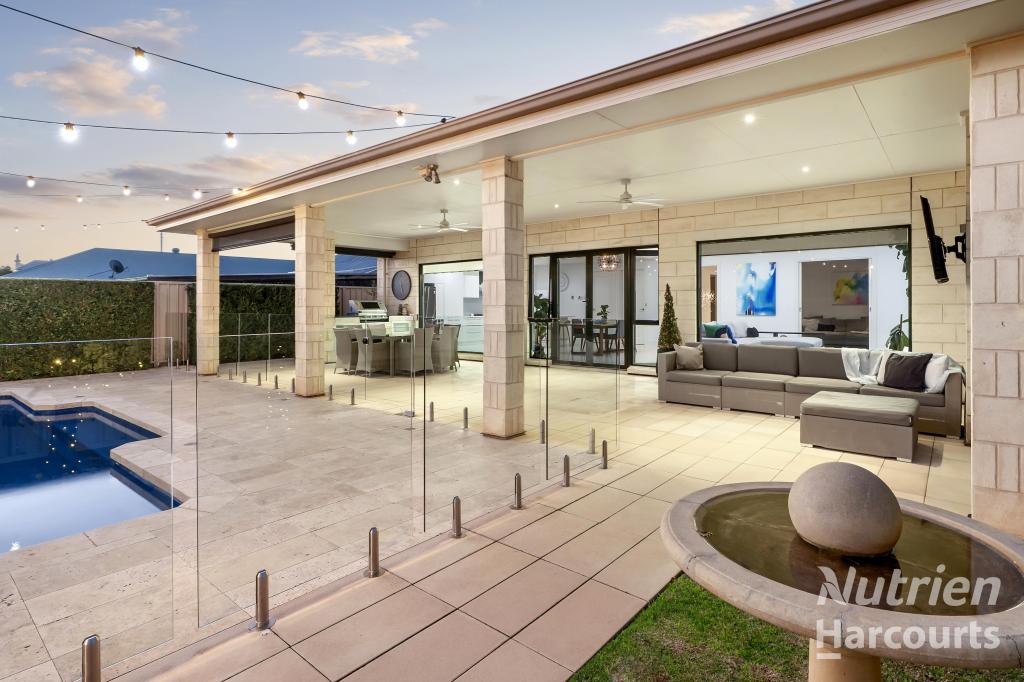 11 Thirteenth St, Renmark, SA 5341