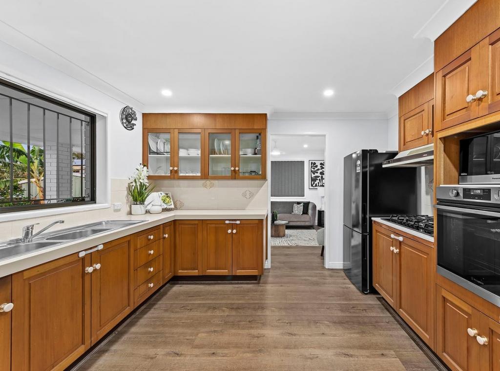 5 Naraf St, Wishart, QLD 4122