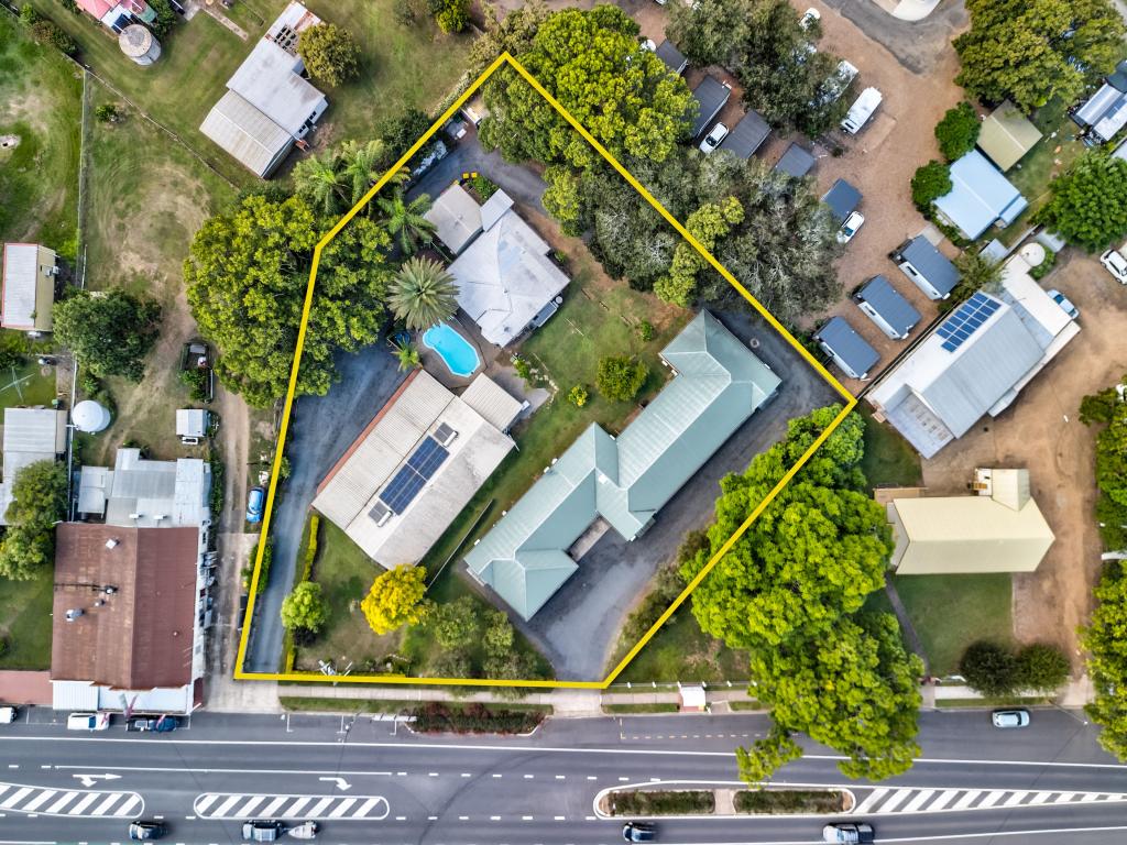 91 & 93 Ipswich St, Esk, QLD 4312