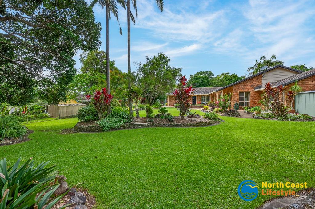 8 Binya Pl, Ocean Shores, NSW 2483