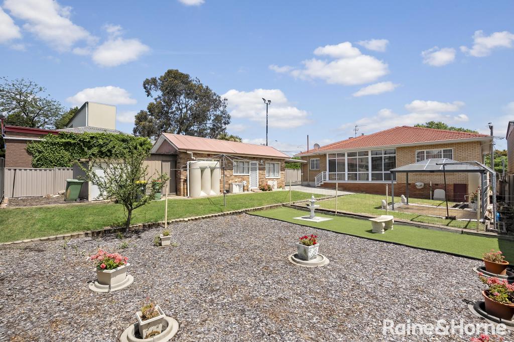 8 Atkinson St, Queanbeyan East, NSW 2620