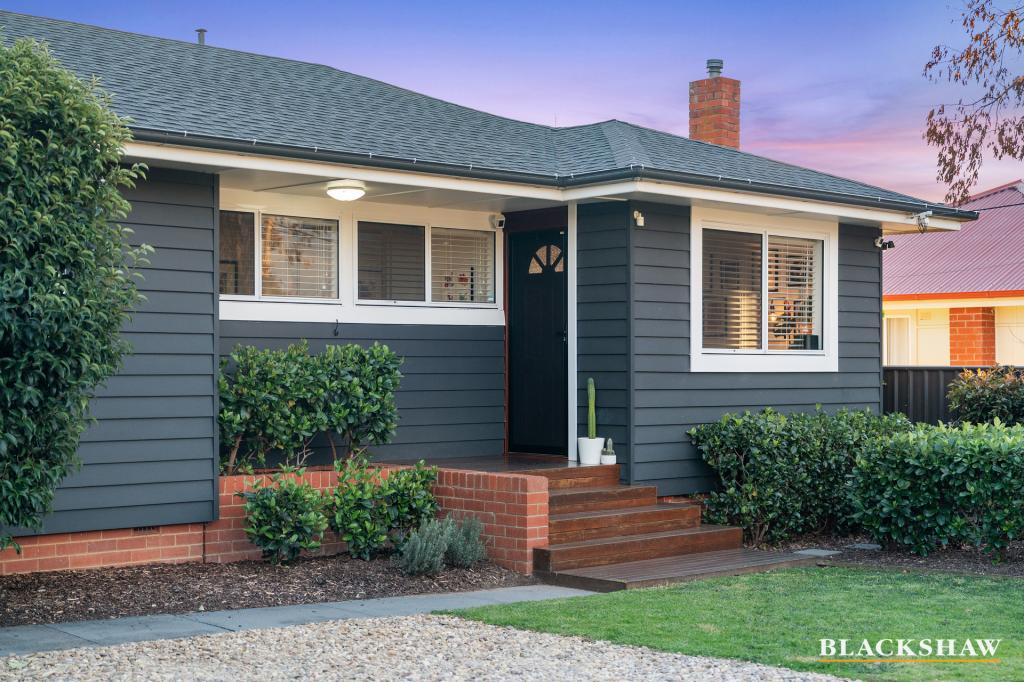 10 Wattle St, Karabar, NSW 2620