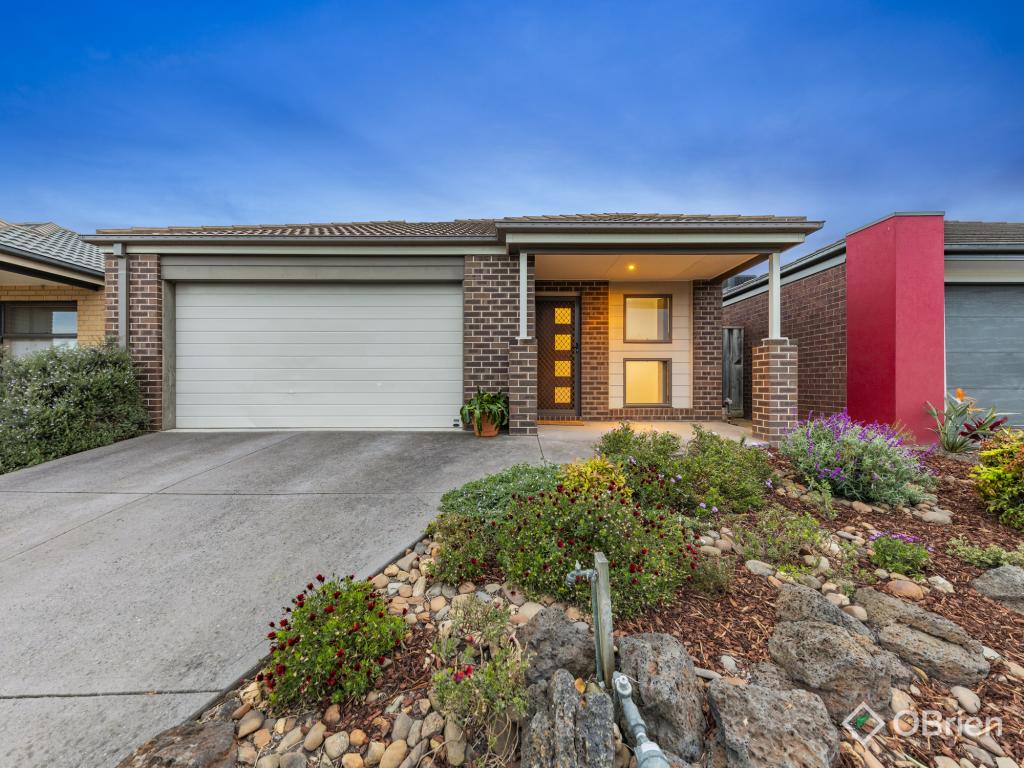 41 Silverwattle Dr, Lyndhurst, VIC 3975