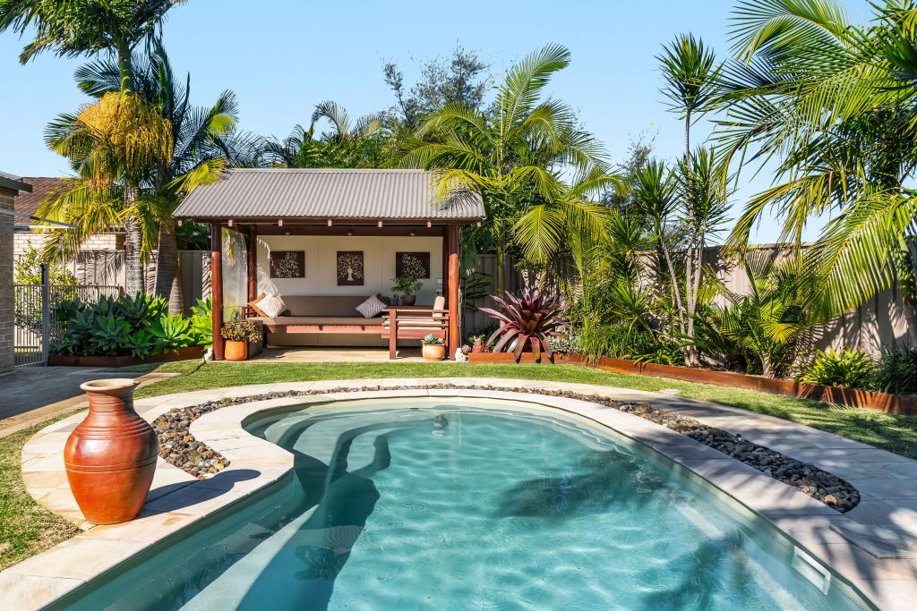 3 Buccaneers Ct, Yamba, NSW 2464