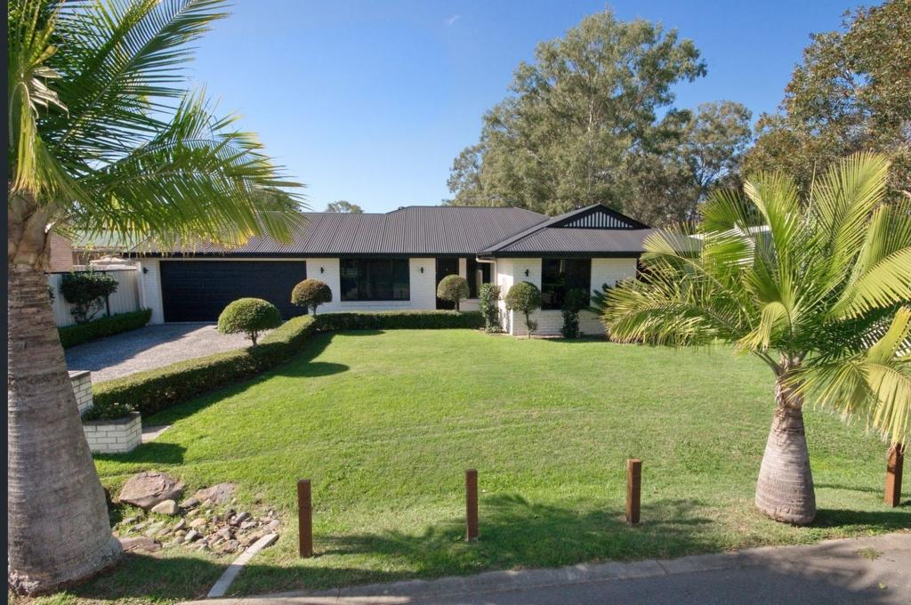 8 Wirra Cct, Wynnum West, QLD 4178