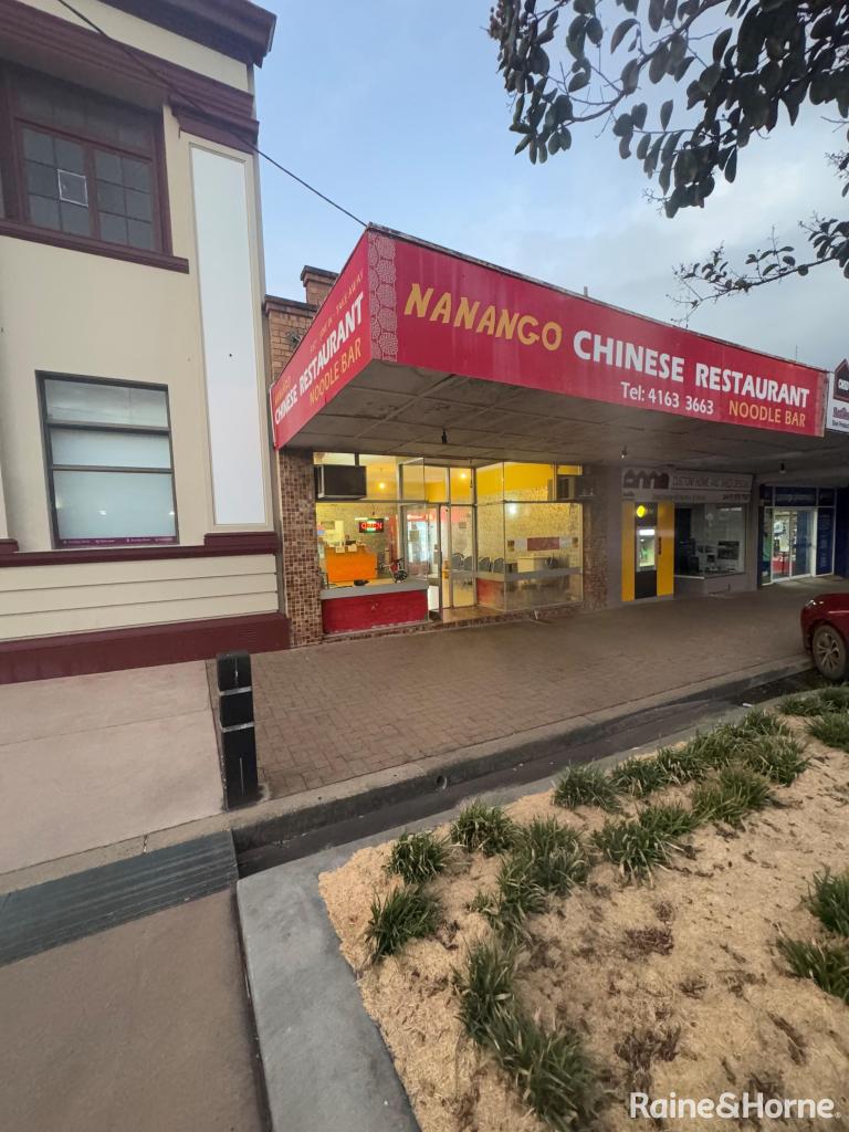 90 Drayton St, Nanango, QLD 4615