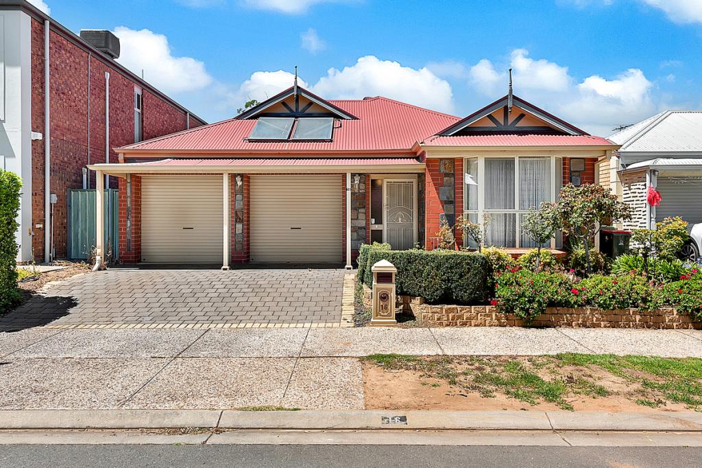 16 Elmwood Ct, Mawson Lakes, SA 5095
