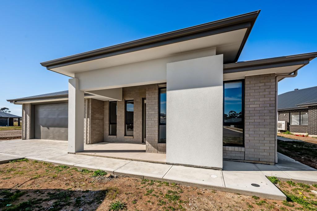 24 Newbridge Pde, Murray Bridge, SA 5253