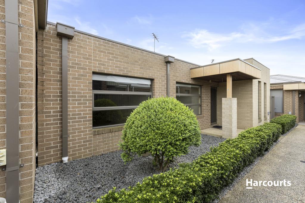 2/34 TALLINN ST, BELL PARK, VIC 3215