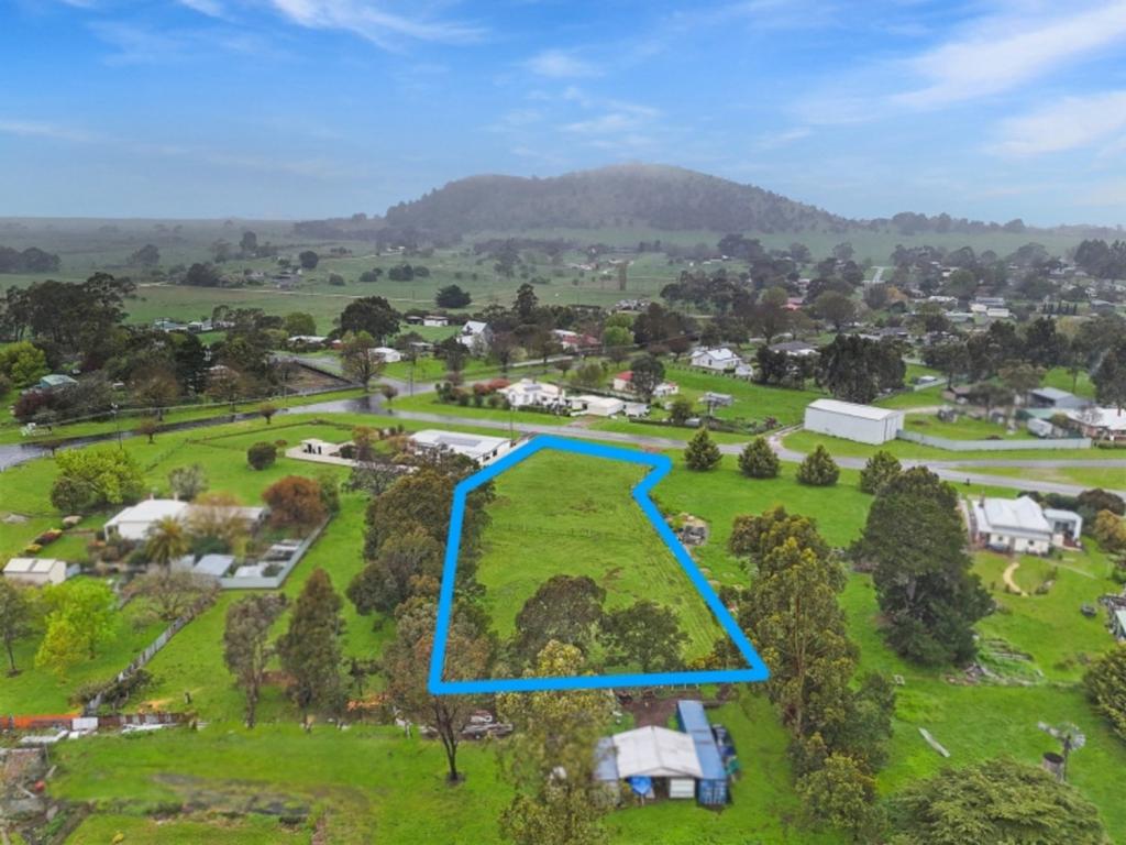 54 Chesswas St, Penshurst, VIC 3289