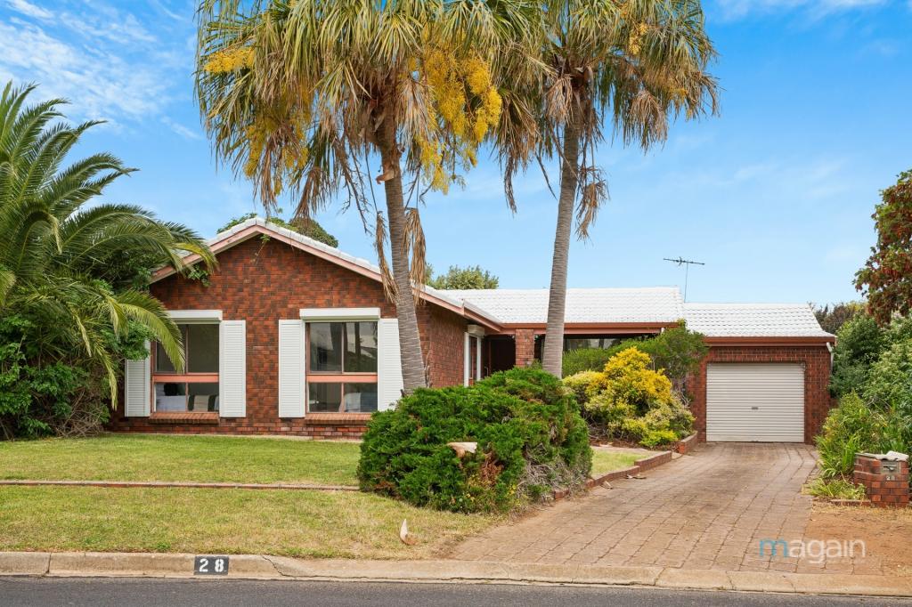 28 Berrin Rd, Morphett Vale, SA 5162