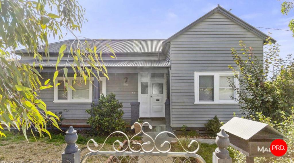 64 Bennett St, Long Gully, VIC 3550