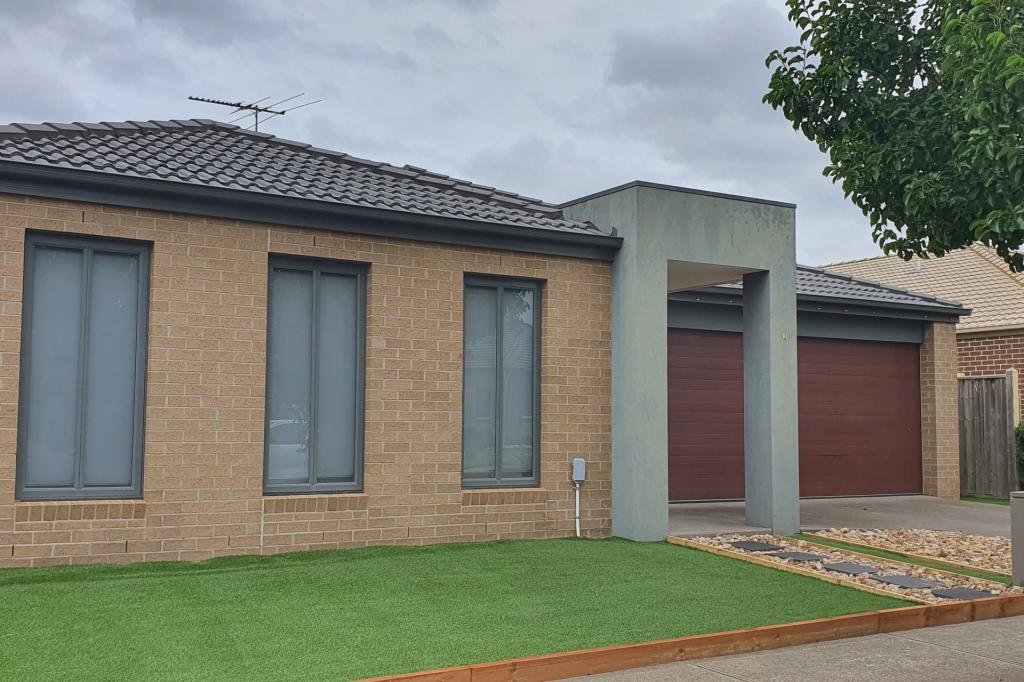 3 EVADENE DR, TARNEIT, VIC 3029