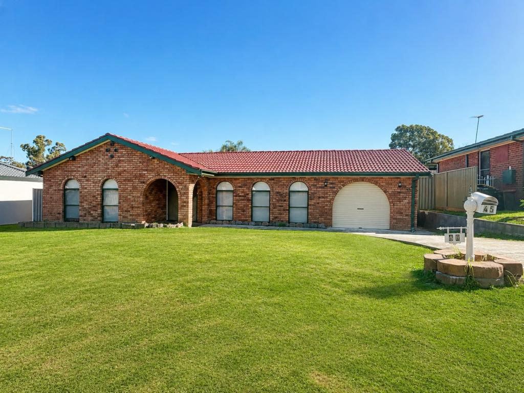45 Leicester Way, St Clair, NSW 2759