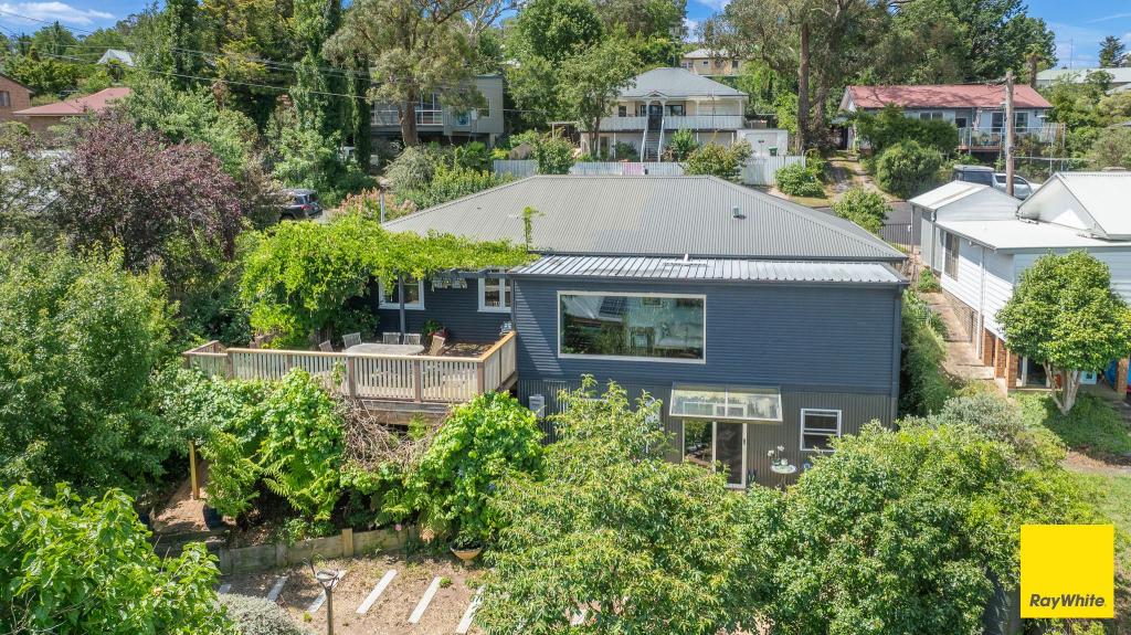 4 Quin Ave, Armidale, NSW 2350