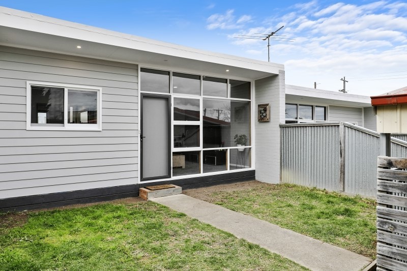 2/228 Mt Pleasant Rd, Highton, VIC 3216