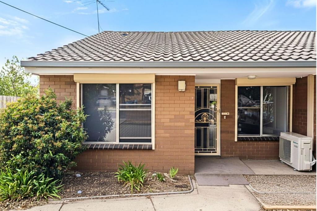 2/12 George St, Bacchus Marsh, VIC 3340