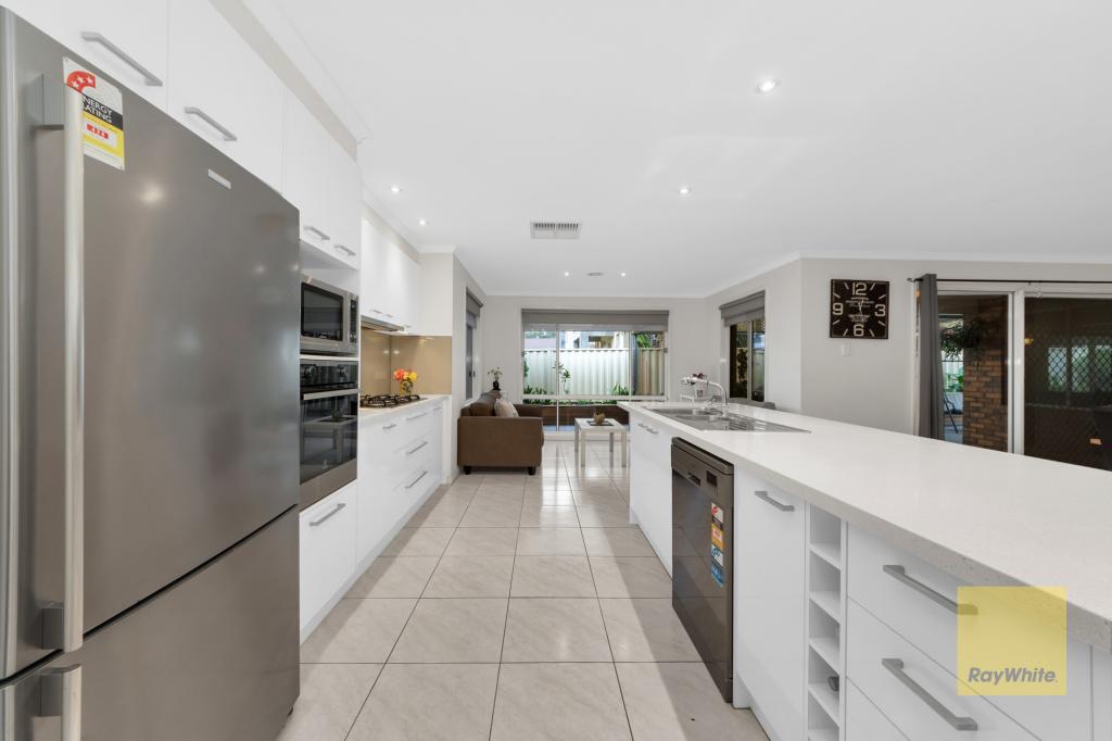 14 Woodsdale Ct, Cairnlea, VIC 3023