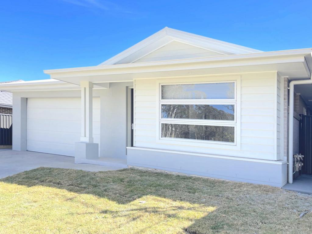 42a Cross St, Tahmoor, NSW 2573