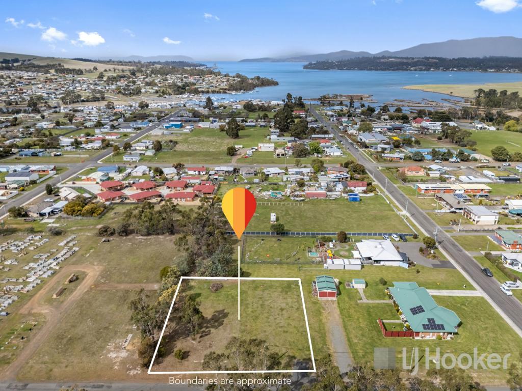 24 Victoria St, Triabunna, TAS 7190