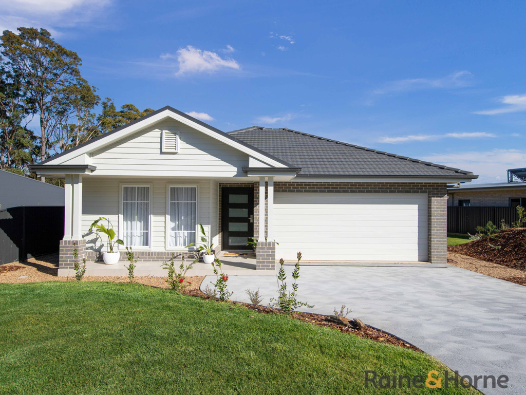 12 Brooke Way, Sunshine Bay, NSW 2536