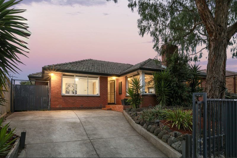13 Bushlark Dr, Carrum Downs, VIC 3201