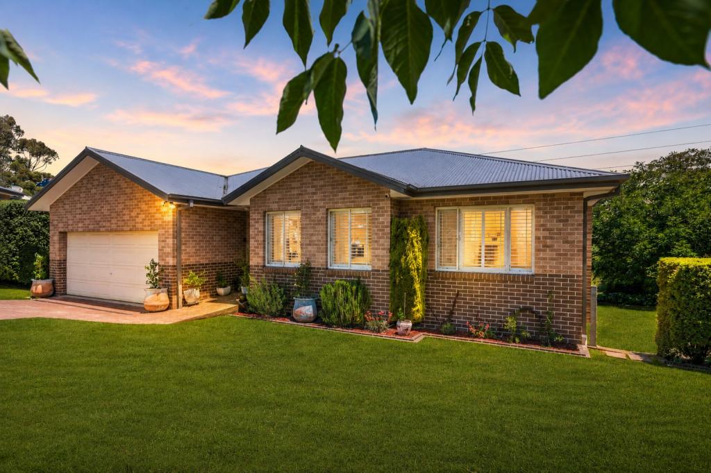 55 Robinia Dr, Bowral, NSW 2576