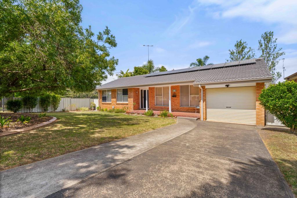 32 Fuchsia Cres, Bomaderry, NSW 2541