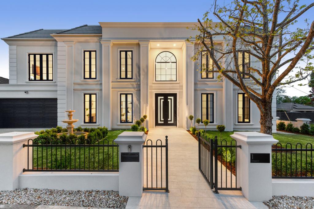 1 CHAPEL ST, GLEN WAVERLEY, VIC 3150