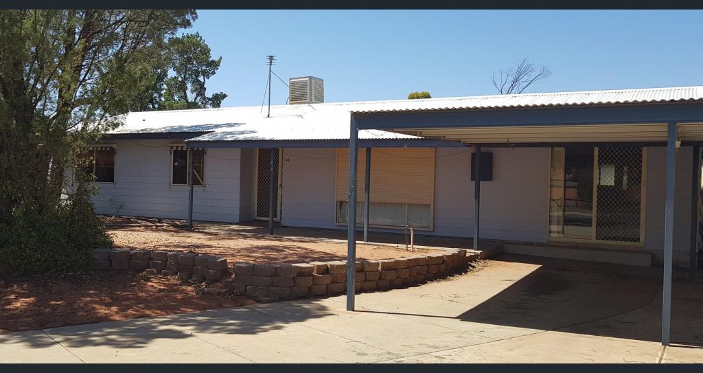 28 Hermit St, Roxby Downs, SA 5725