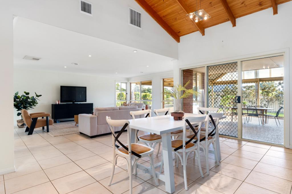 11 Donnolley Ct, Lavington, NSW 2641