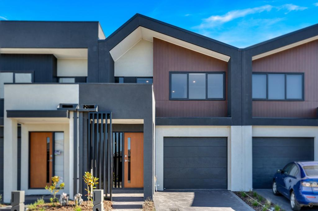 12 Boomerang Rd, Donnybrook, VIC 3064