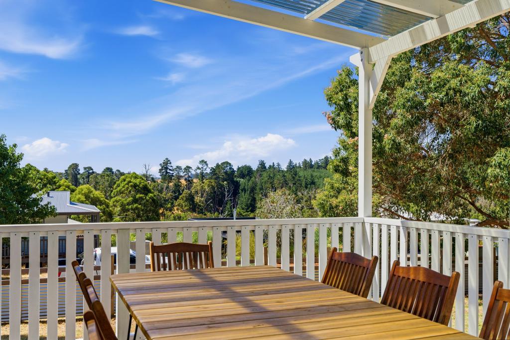 19 Dunnet Rd, Nannup, WA 6275