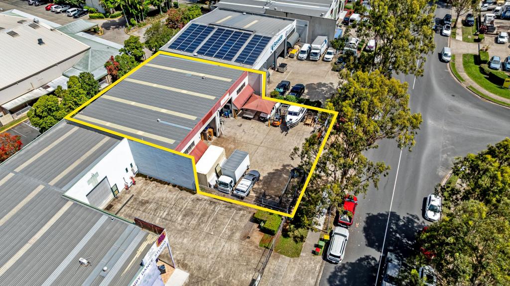 11 NEUMANN RD, CAPALABA, QLD 4157