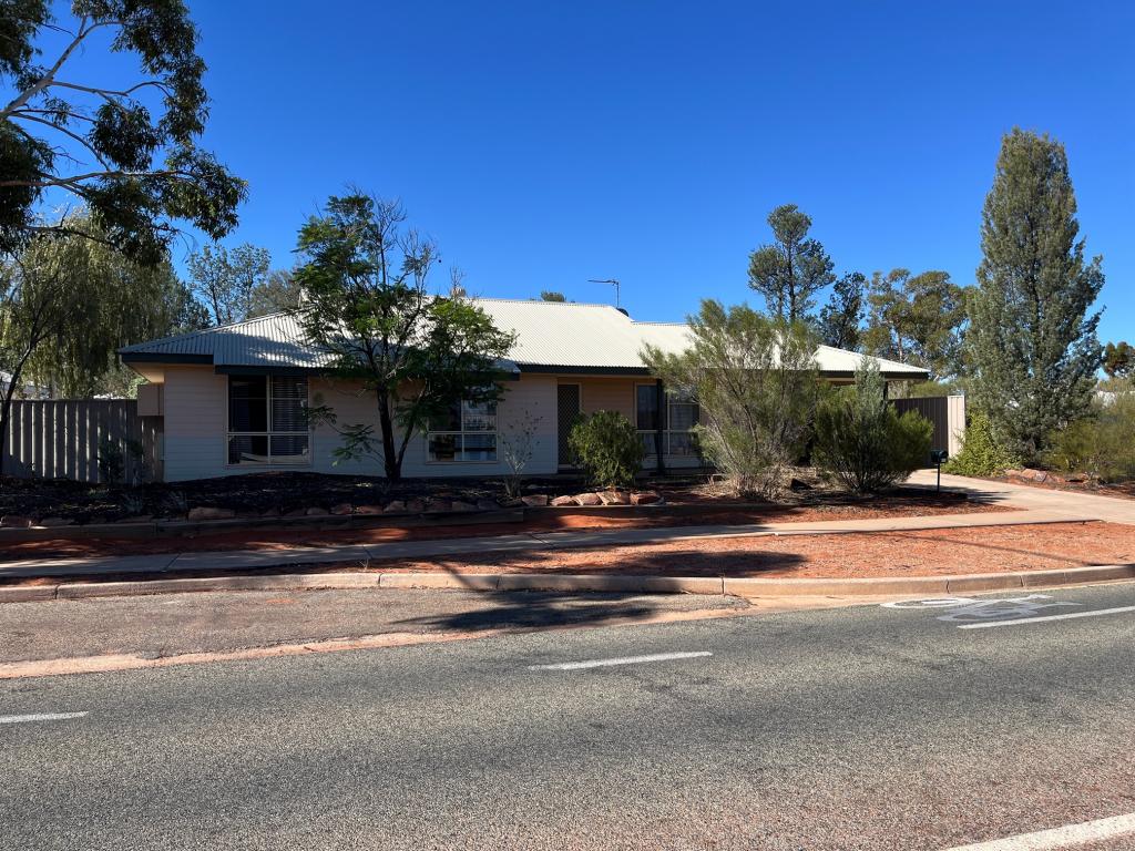 19 Aquila Bvd, Roxby Downs, SA 5725
