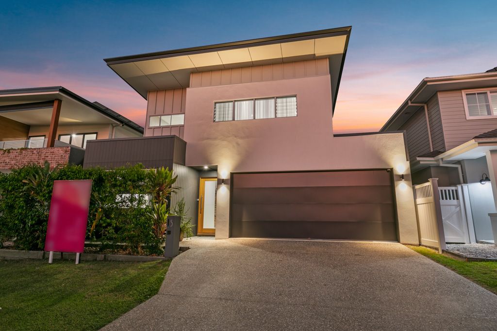 5 MARINA VIEW DR, PELICAN WATERS, QLD 4551