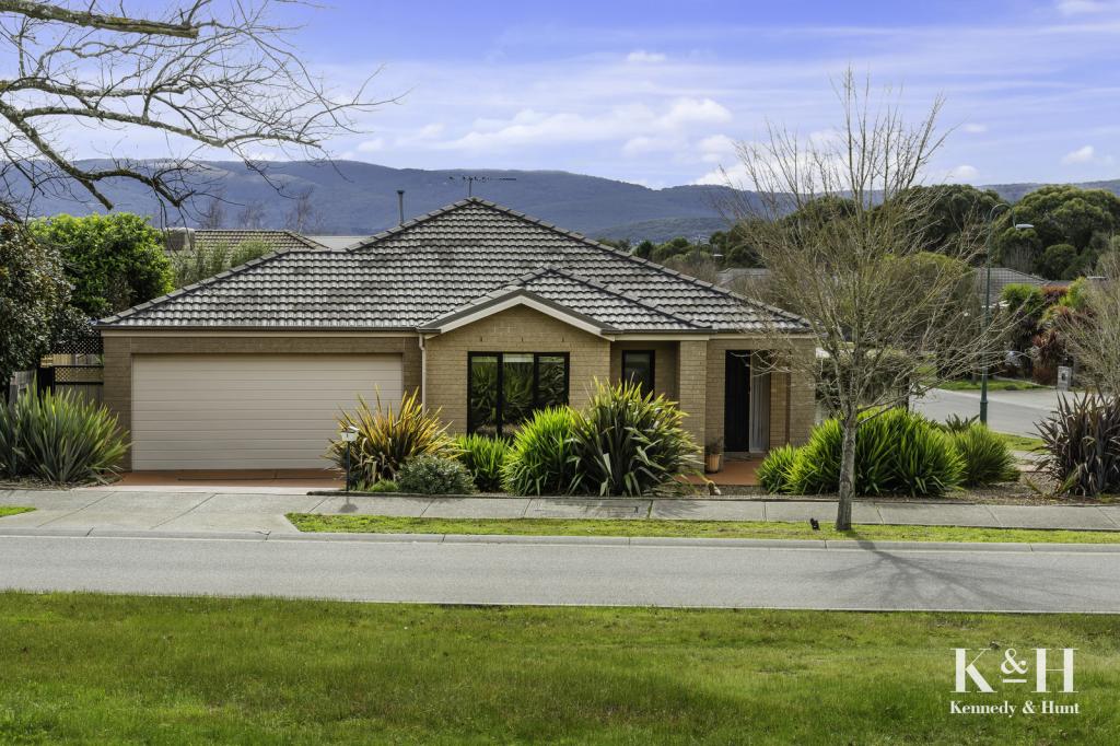 1 Mount Vista Cl, New Gisborne, VIC 3438