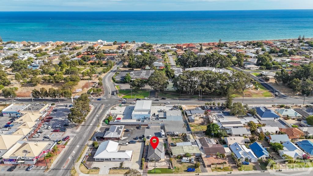 2 MOAT ST, MANDURAH, WA 6210