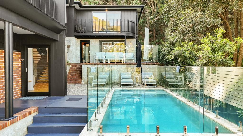 16 Beryl Bvd, Pearl Beach, NSW 2256