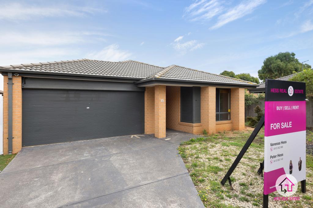 13 WEATHERGLASS ST, WALLAN, VIC 3756