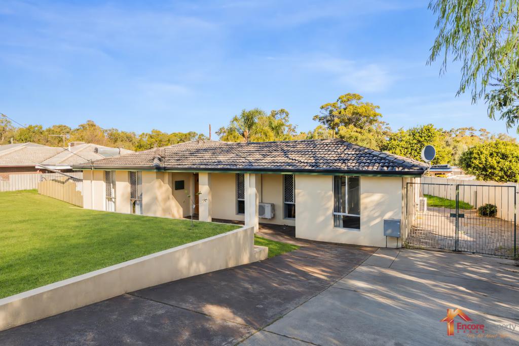 4 Hume Ct, Parmelia, WA 6167